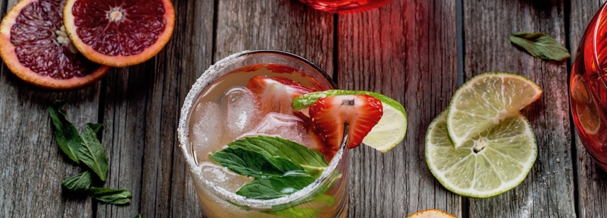 Refreshing summer drinks with Monin syrups