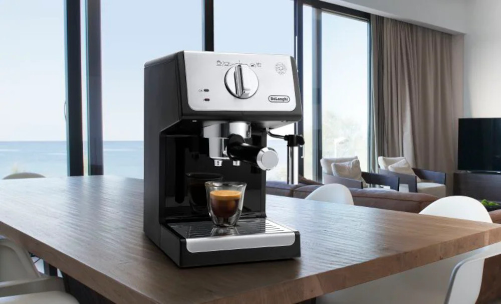 Delonghi ECP33.21.BK Black Pump Espresso Coffee Machine