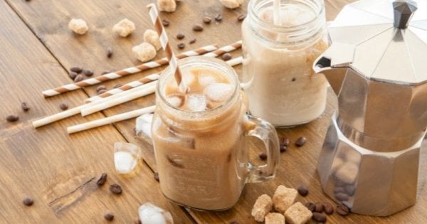 Frappé - the Mediterranean Iced Coffee - Crema