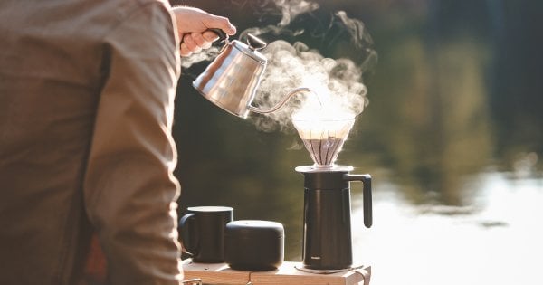 Preparación de café al aire libre con Hario V60