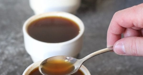 Lerne die Cupping-Methode kennen – der Leitfaden zur Kaffeeverkostung.