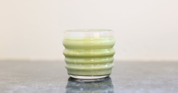 Matcha Latte Espumoso – Nube sedosa