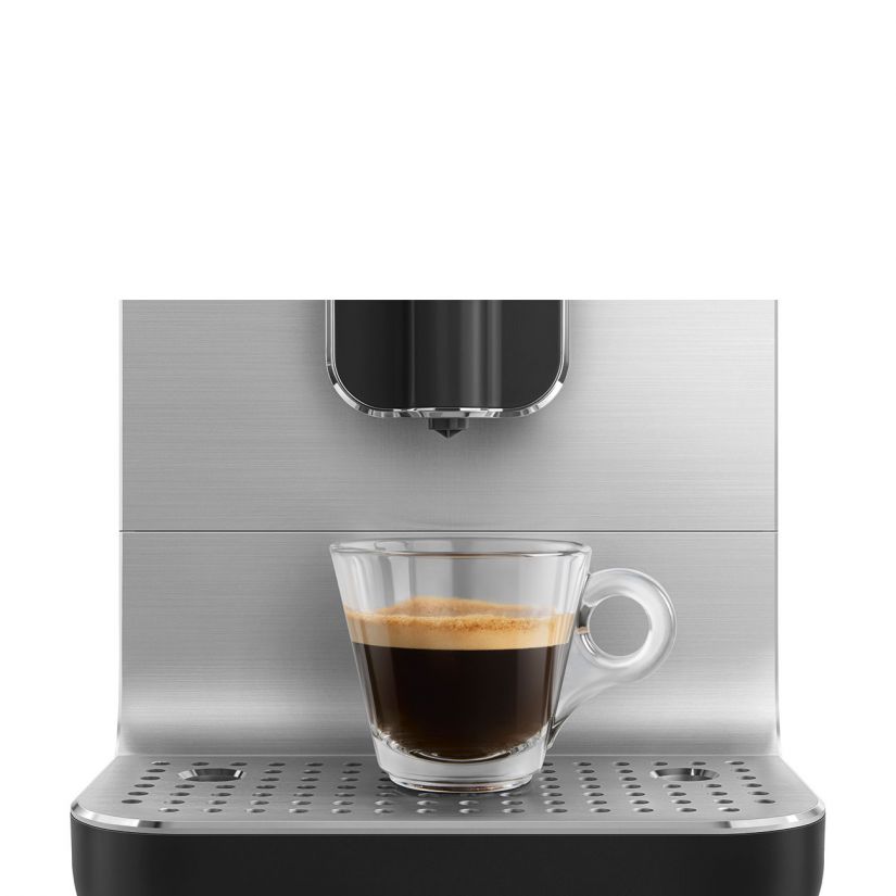 Smeg BCC01 Automatic Coffee Machine Crema