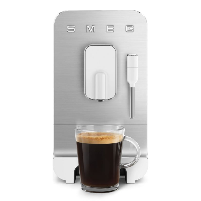 Smeg BCC02 Automatic Coffee Machine With Milk Frother Crema
