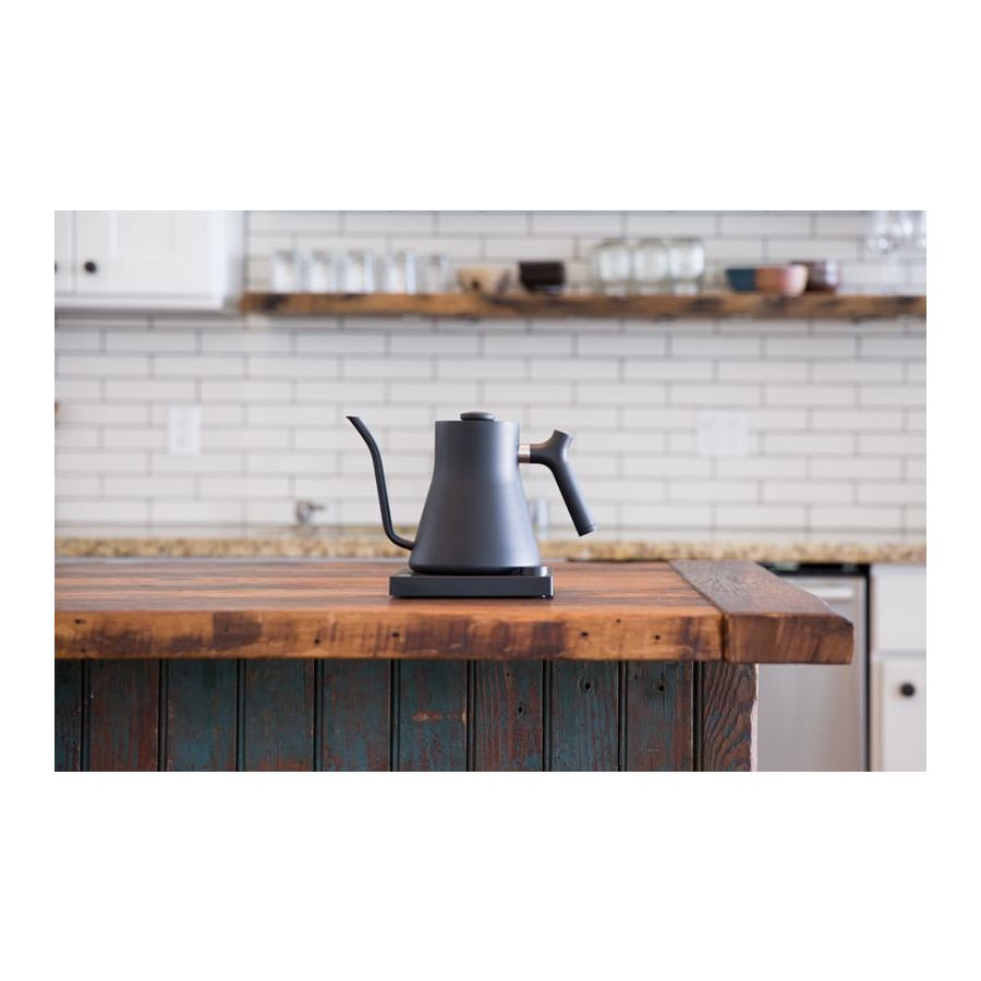 Fellow Stagg EKG Electric Variable Temperature Kettle 900 ml Crema
