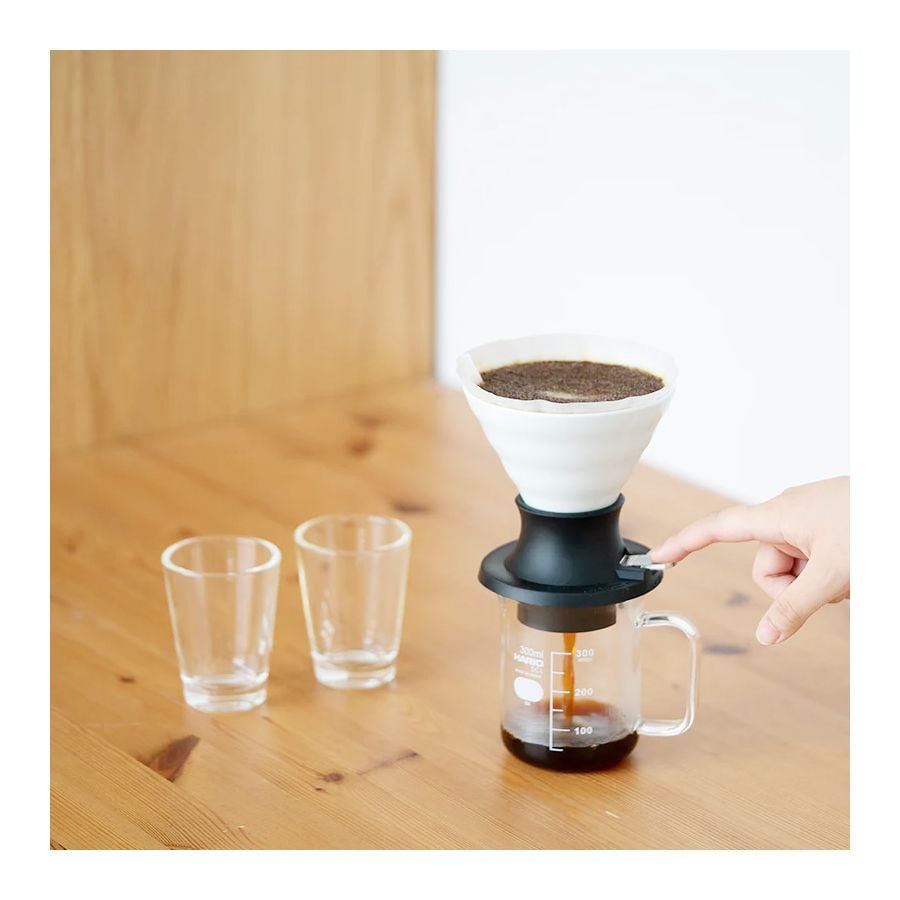 Hario V60 Immersion Dripper Switch Ceramic Size 02 + Filter Papers - Crema