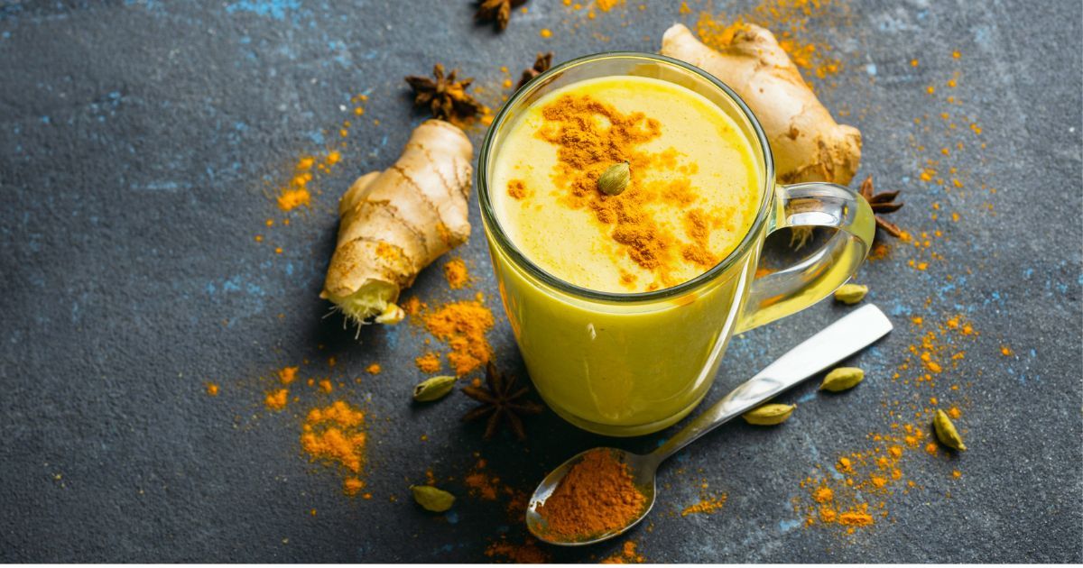 Golden Tumeric Latte or simly Golden Latte - Crema